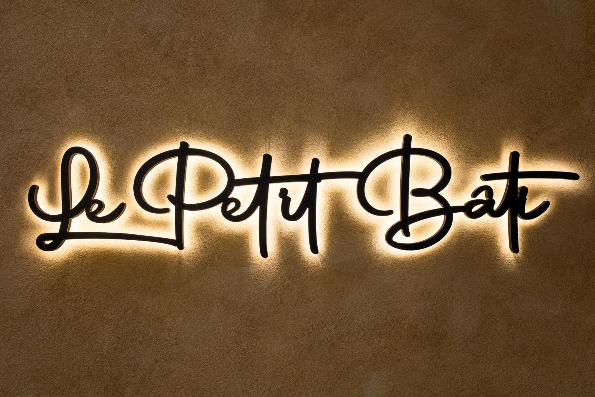 Luxury - Le Petit Bati Apartment Volos Exterior photo