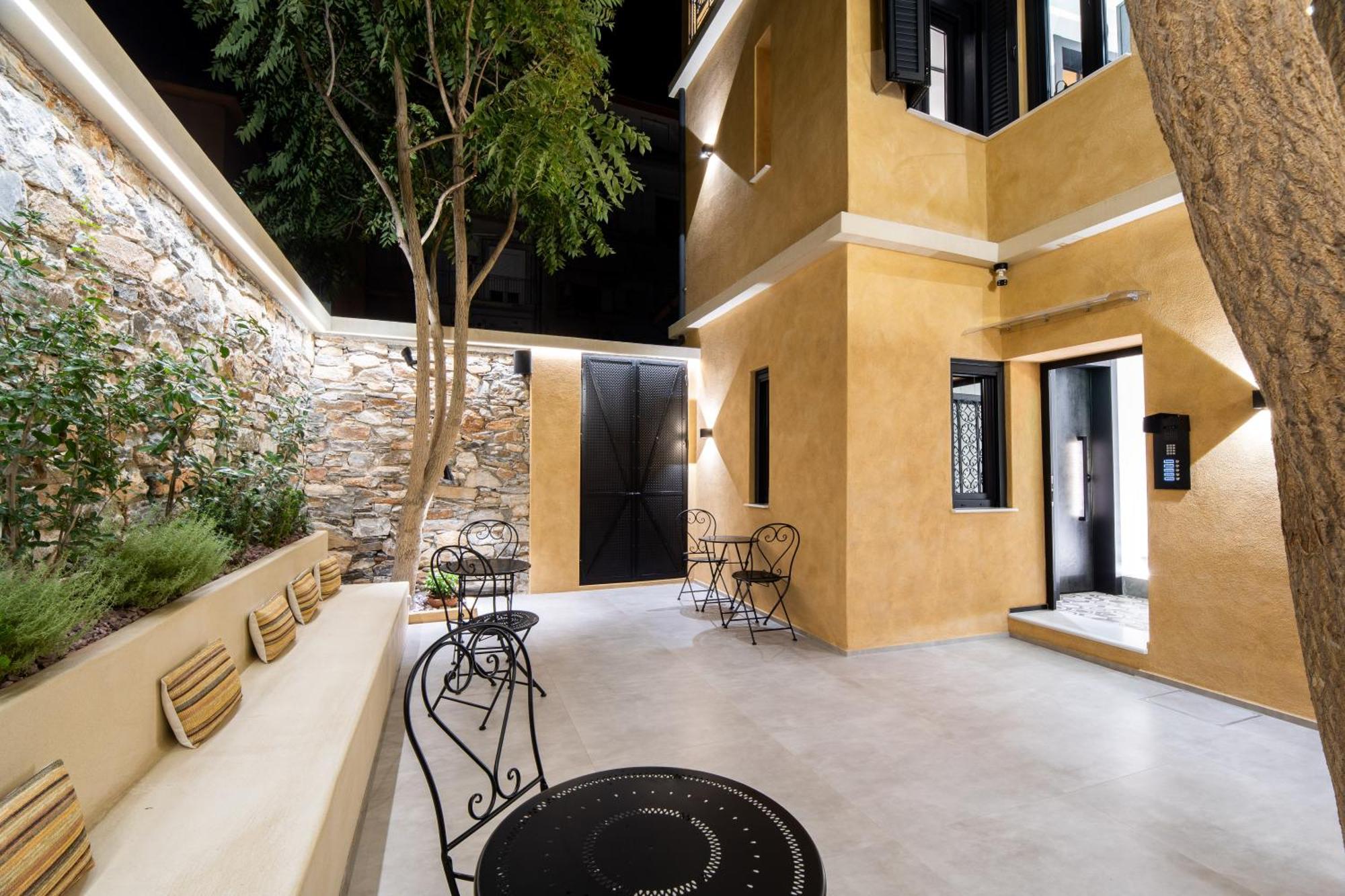 Luxury - Le Petit Bati Apartment Volos Exterior photo