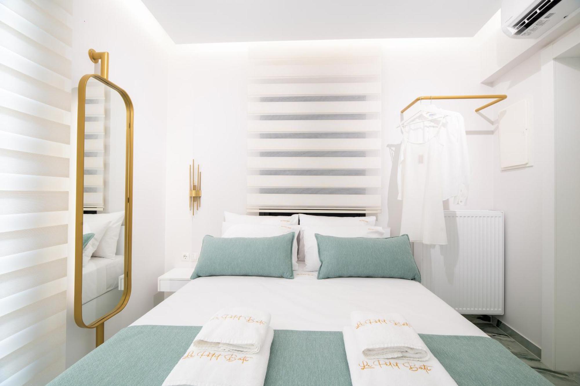Luxury - Le Petit Bati Apartment Volos Exterior photo