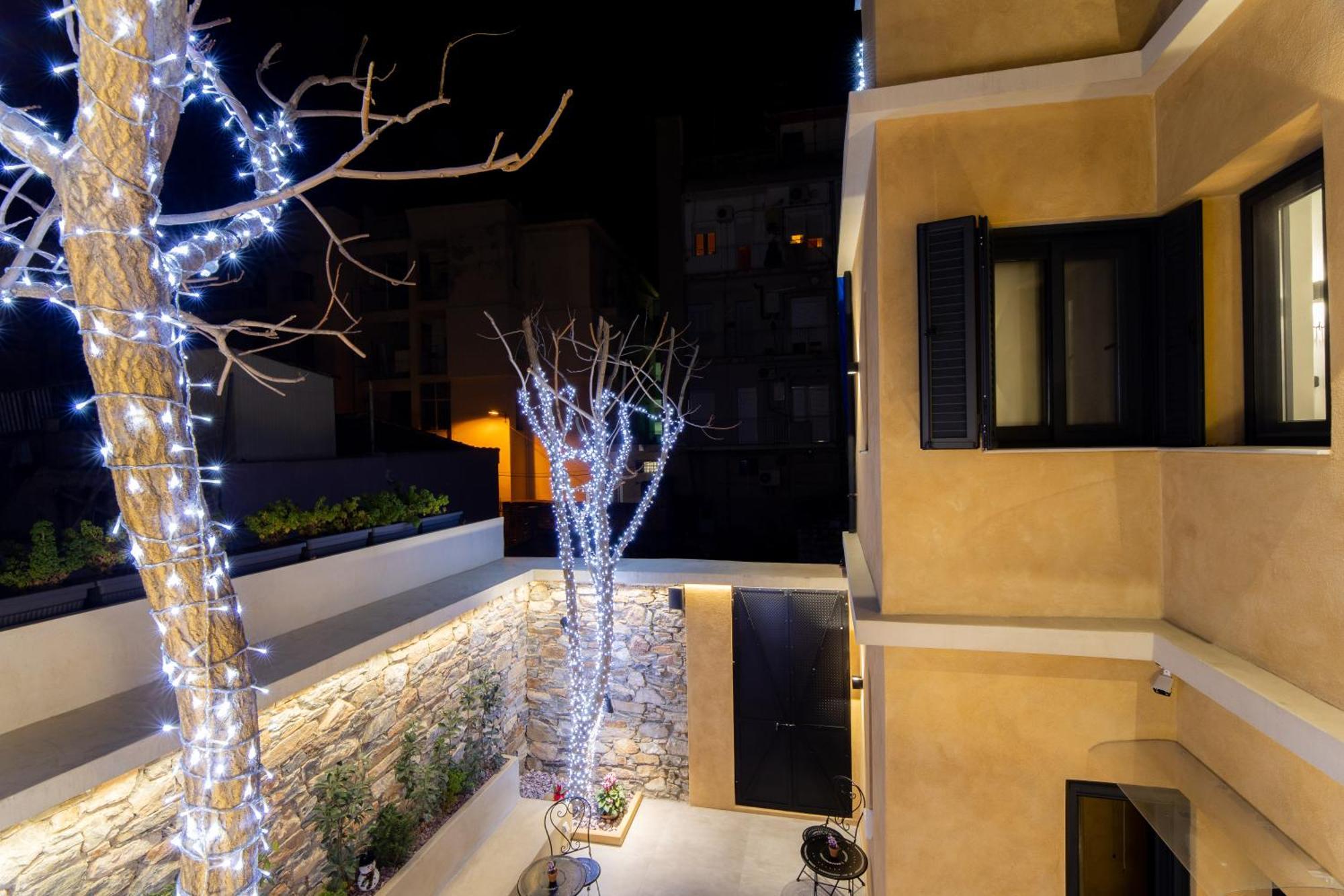 Luxury - Le Petit Bati Apartment Volos Exterior photo