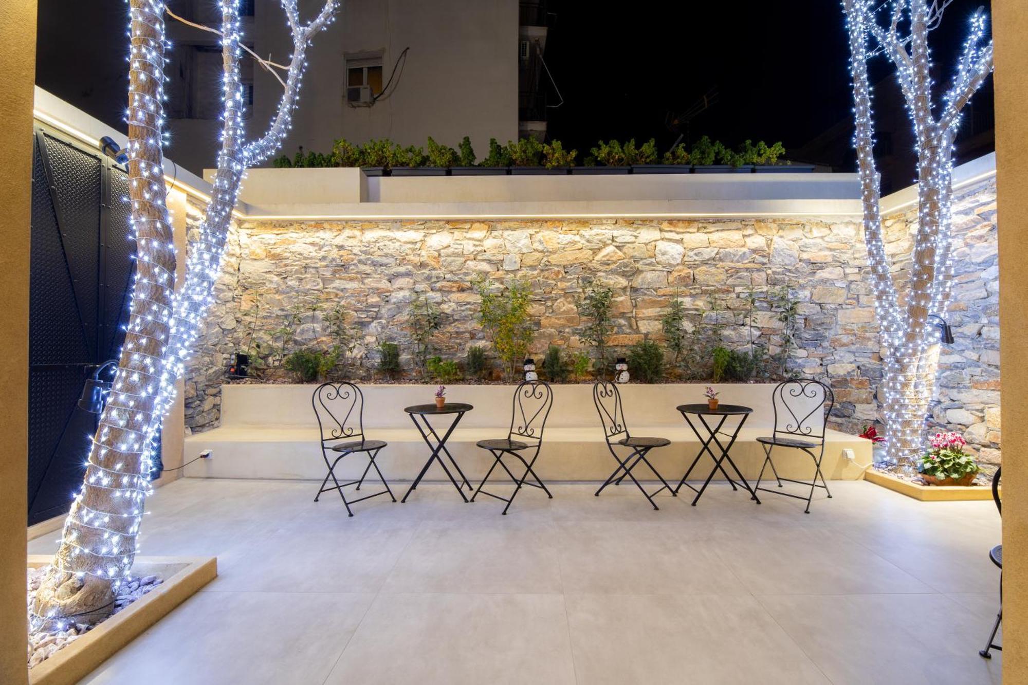Luxury - Le Petit Bati Apartment Volos Exterior photo