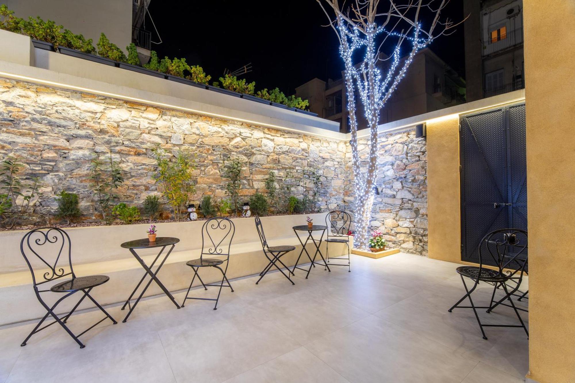 Luxury - Le Petit Bati Apartment Volos Exterior photo